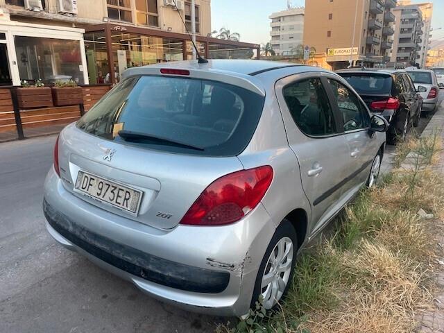 Peugeot 207 1.6 HDi Anche permuta o scambi0