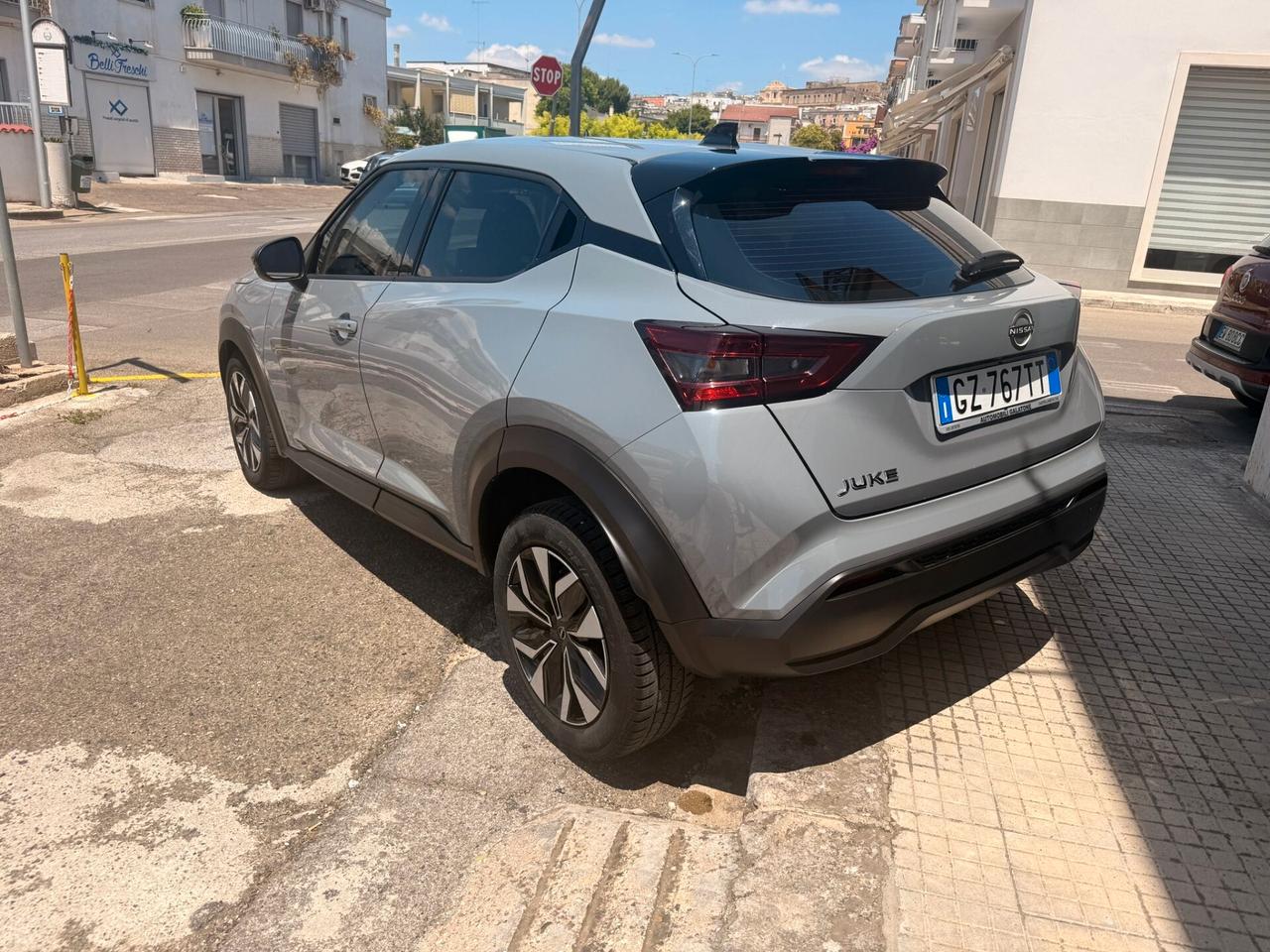 Nissan Juke 1.0 DIG-T 114 CV N-Connecta