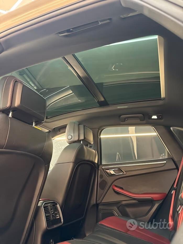 Porsche Macan 2.0-fuoristrada/Suv 5 porte