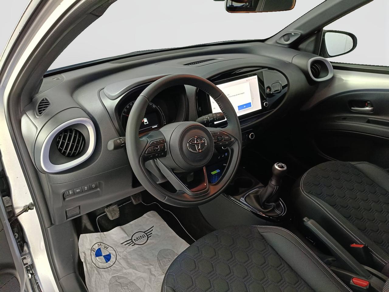 TOYOTA Aygo X 1.0B JBL® SE MT - MY24