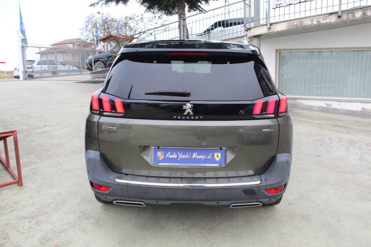 PEUGEOT - 5008 - BlueHDi 130 S&S EAT8 GT Line