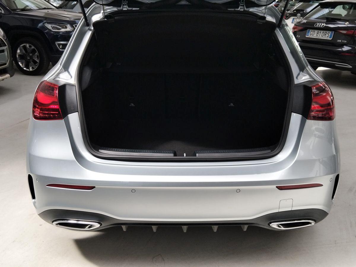 Mercedes-Benz Classe A - W177 2023 - A 180 d AMG Line Premium Plus auto
