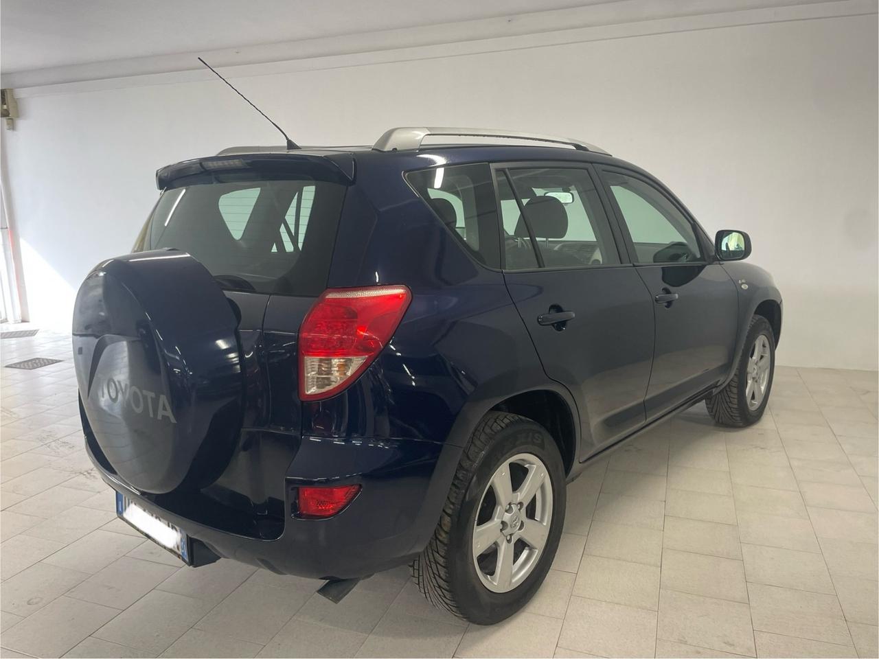 Toyota RAV4 2.2 D-4D 136 CV Sol 4x4 Perfetta