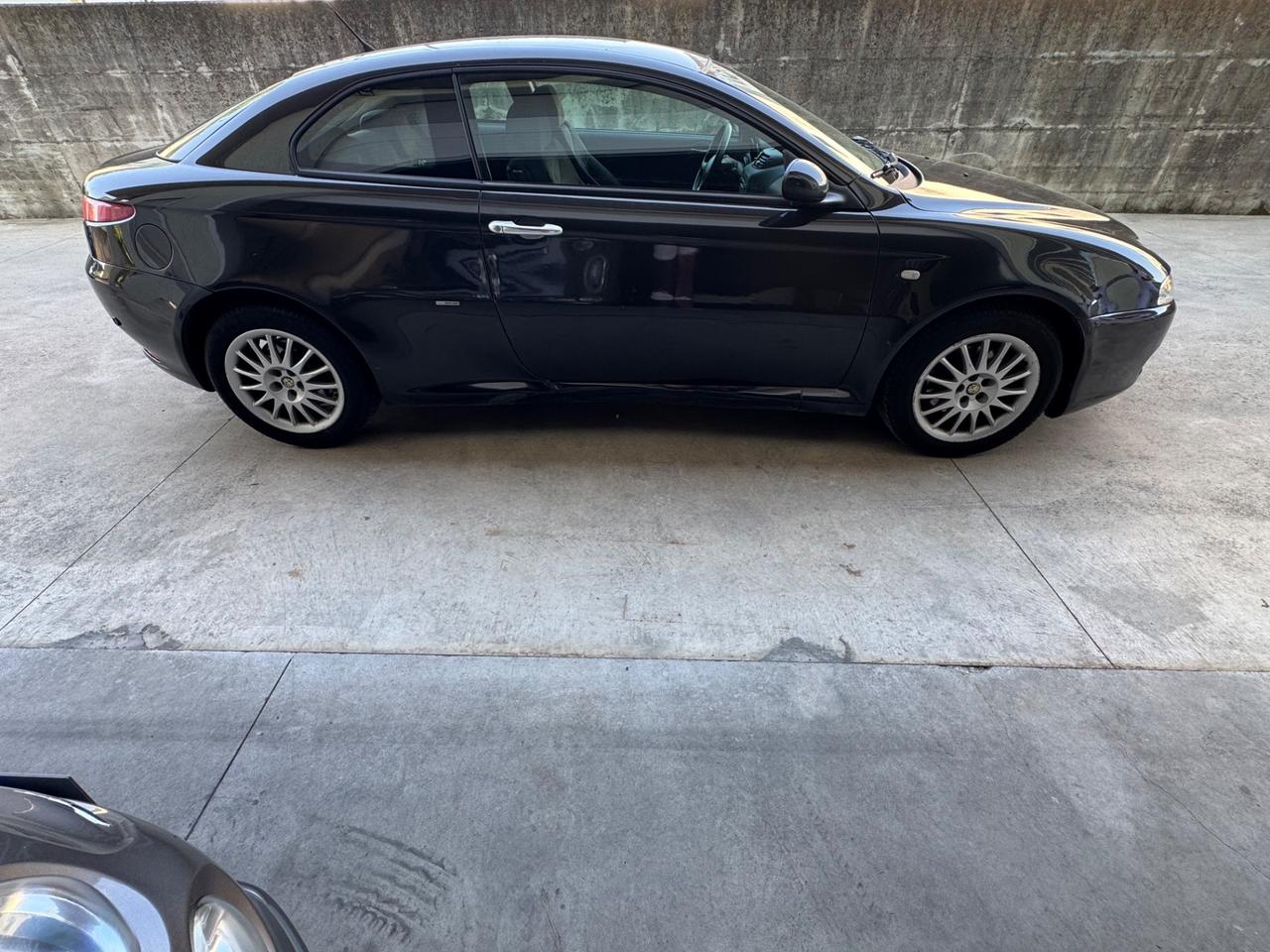 Alfa Romeo GT 1.9 MJT 16V Luxury