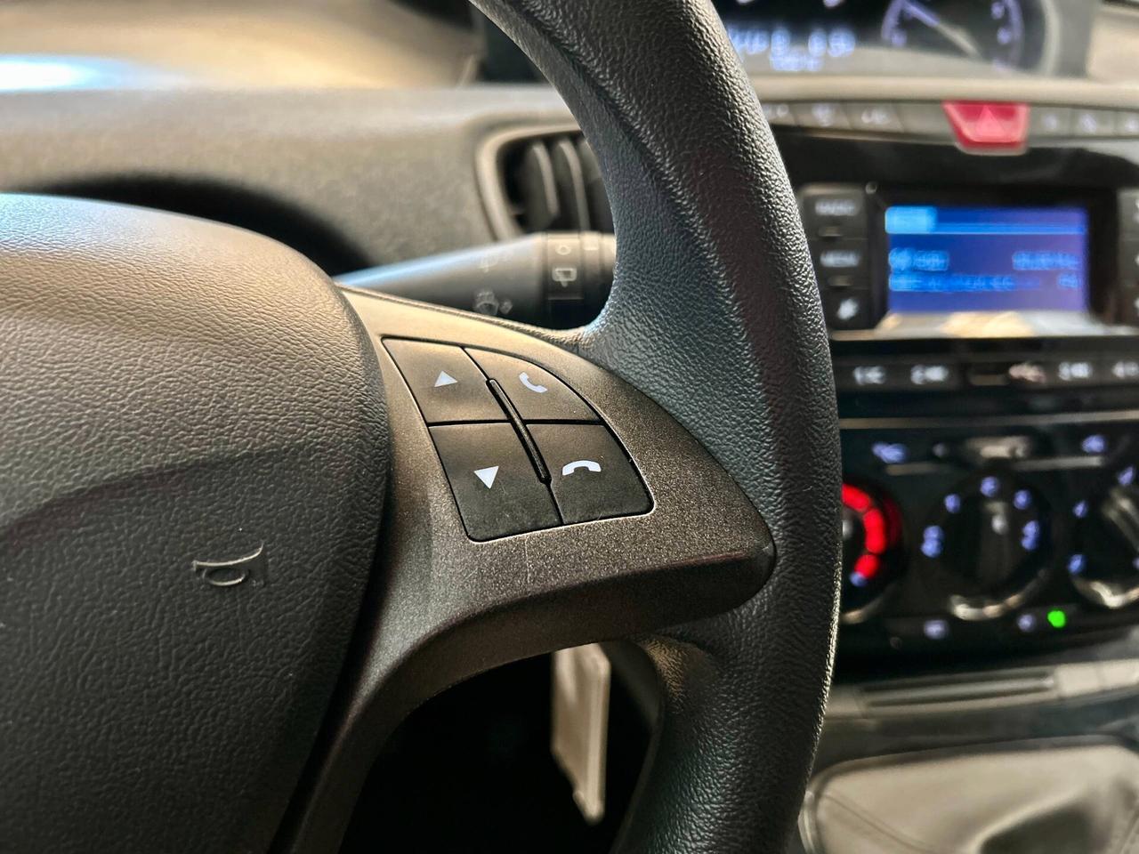 Lancia Ypsilon 1.0 FireFly 5 porte S&S Hybrid Silver *PREZZO PROMO*