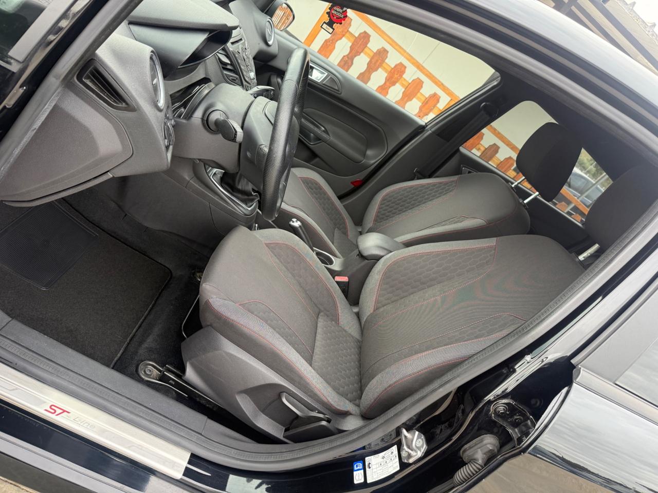 Ford Fiesta 1.5 TDCi 75CV 5 porte ST-Line