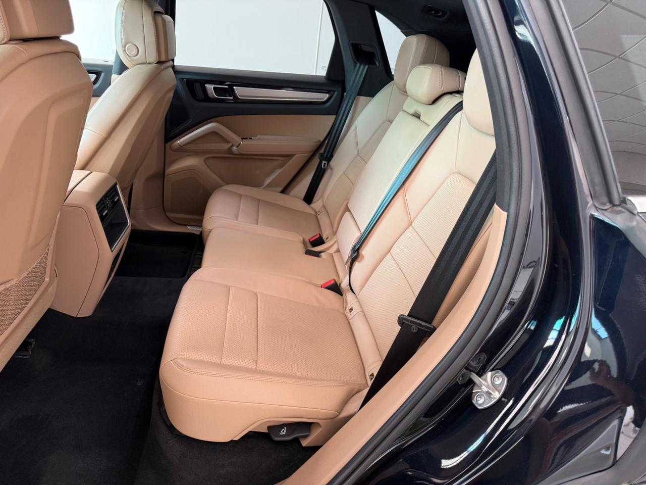 Porsche Cayenne 3.0 V6 340 CV Tetto Apribile Matrix