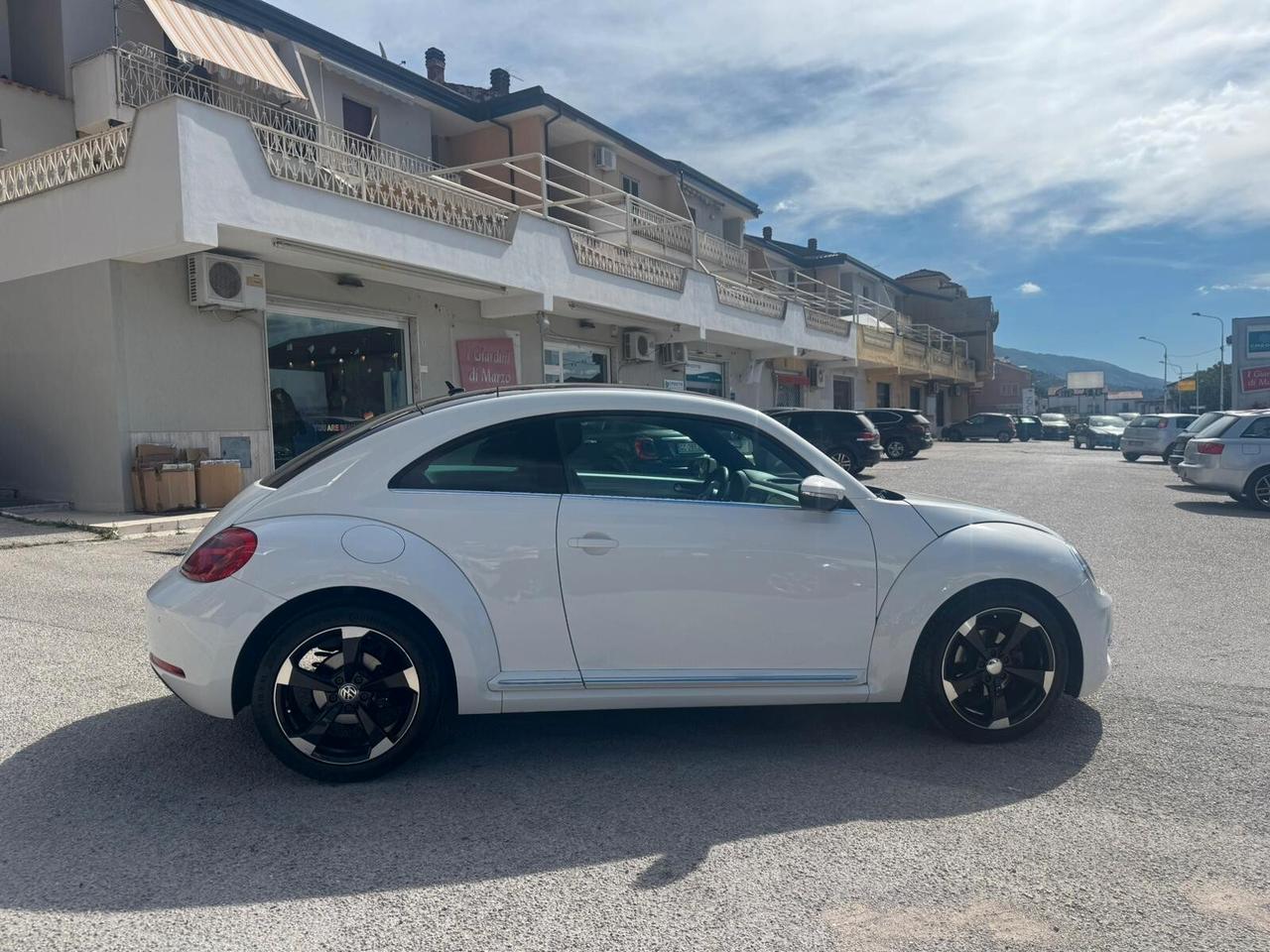 Volkswagen Maggiolino 1.6 TDI Design GARANZIA