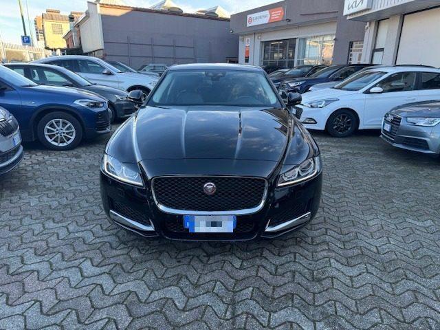 JAGUAR XF 2.0 D 180 CV aut. Prestige