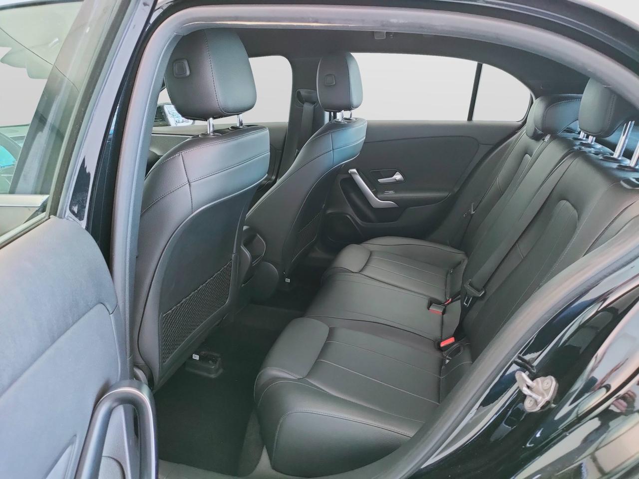 Mercedes-Benz Classe A - W177 2018 - A 180 d Sport auto