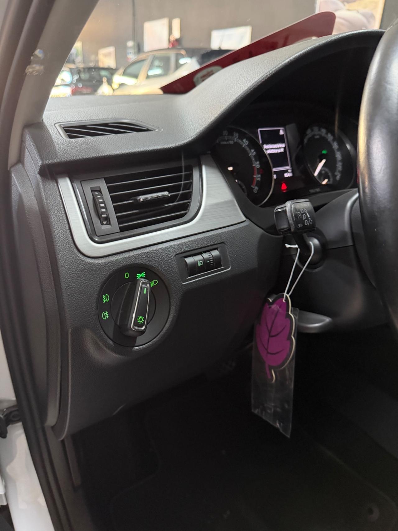 Skoda Rapid 1.4 TDI 90 CV DSG Executive