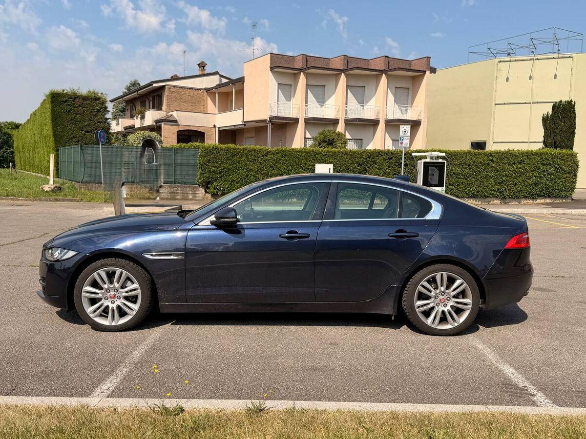 Jaguar XE Berlina XE 2.0d Prestige Business edition awd 180cv auto