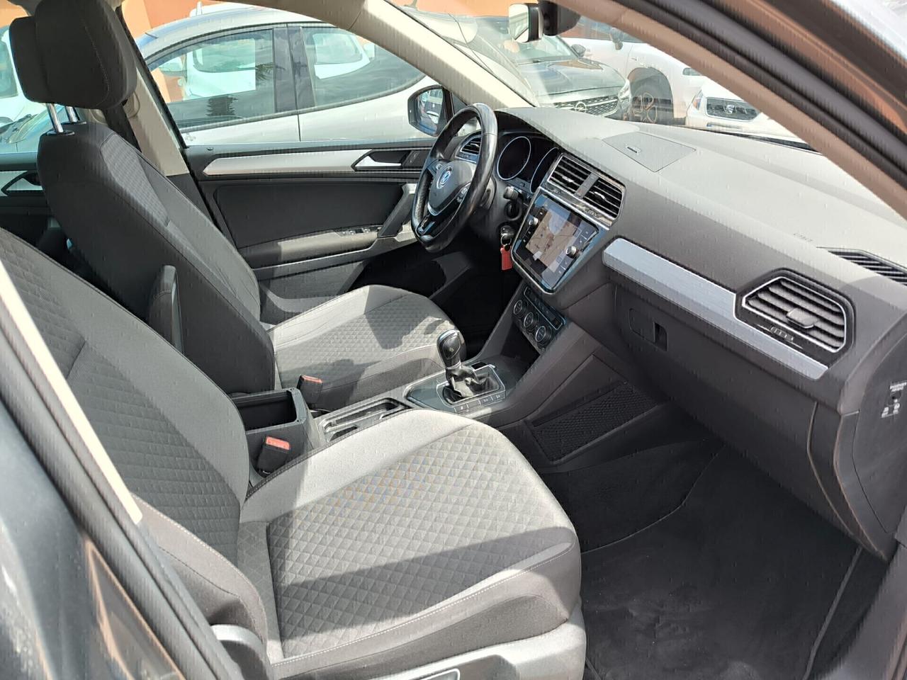 Volkswagen Tiguan 2.0 TDI SCR DSG Sport R-Line