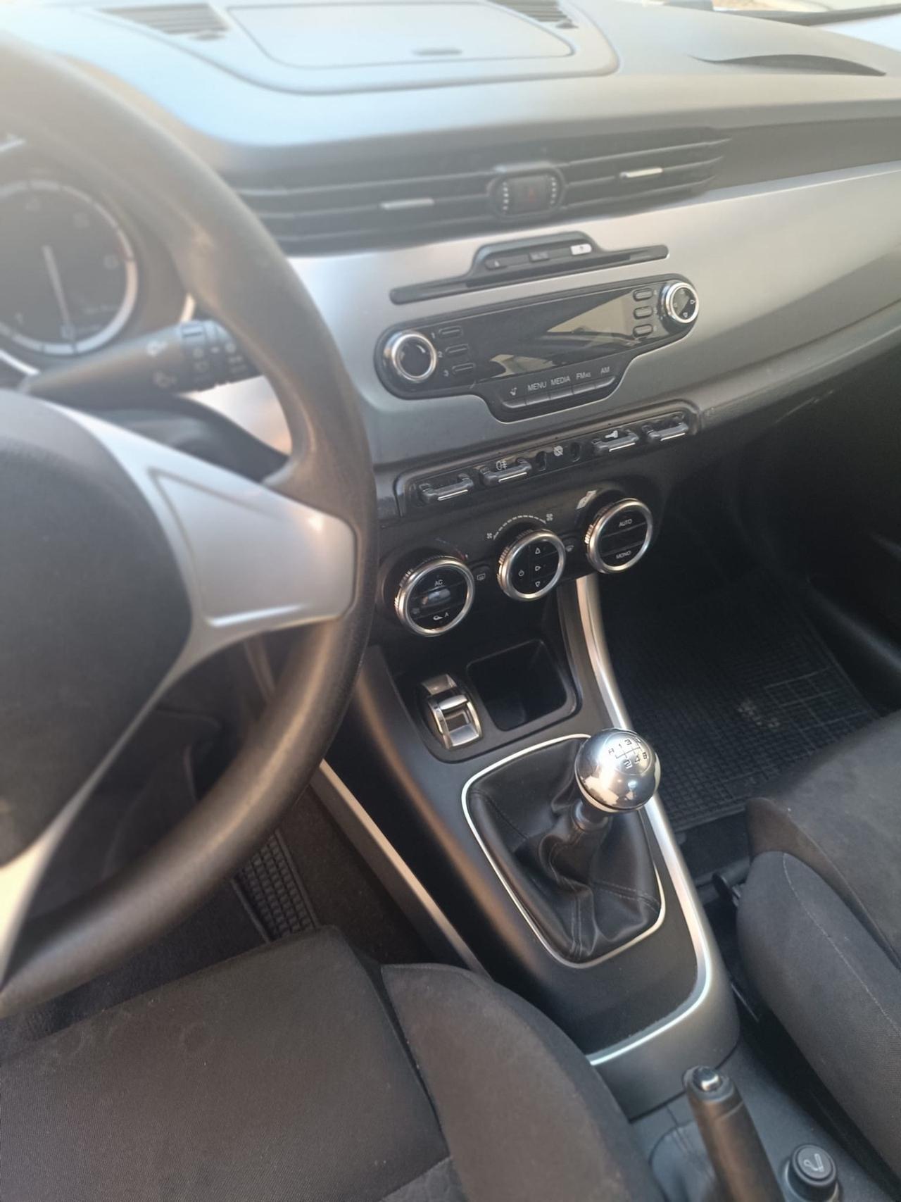 Alfa Romeo Giulietta 1.6 JTDm-2 105 CV Progression