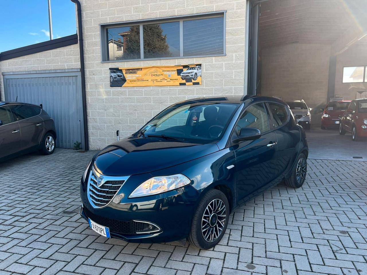 Lancia Ypsilon 1.2 69 CV 5 porte 30th Anniversary
