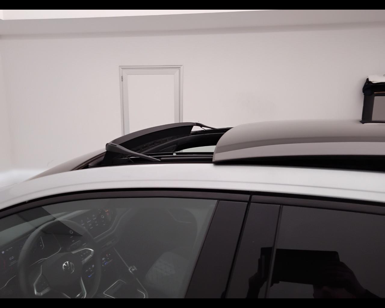 VOLKSWAGEN Taigo - Taigo 1.0 tsi R-Line 115cv