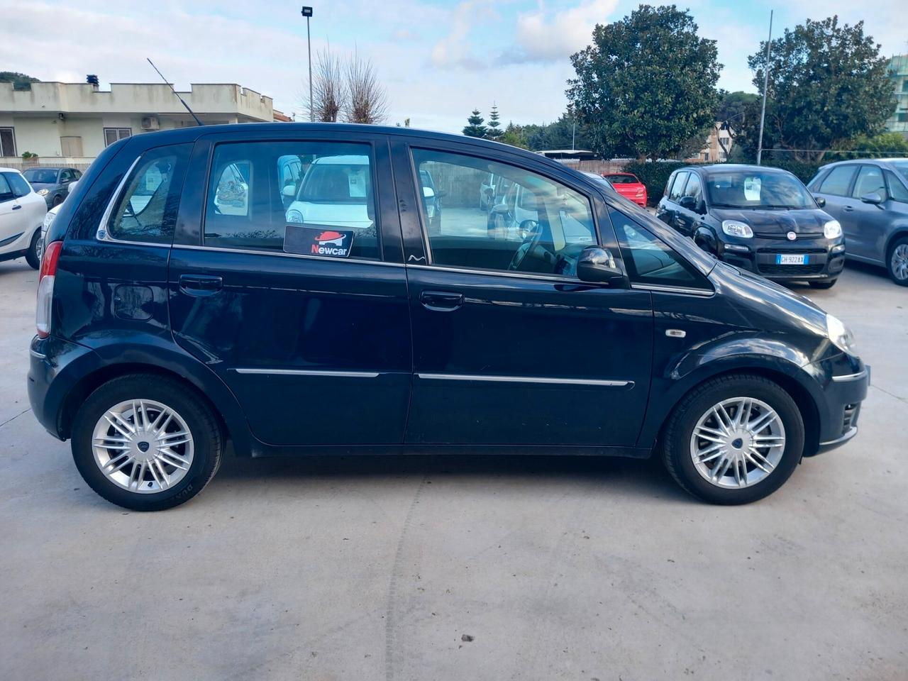 Lancia MUSA 1.6 Multijet Oro gomme nuove doppia chiava ottima utilitaria