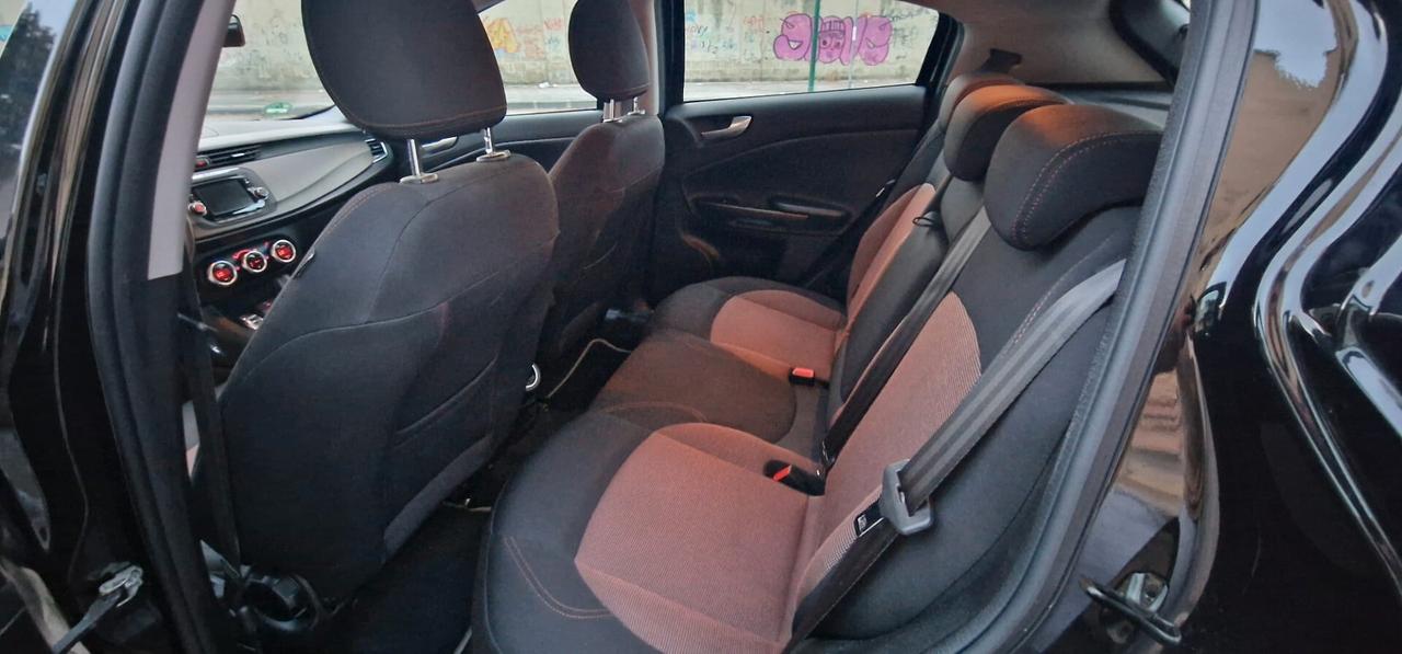 Alfa Romeo Giulietta 1.6 JTDm-2 105 CV Exclusive TOTAL BLACK