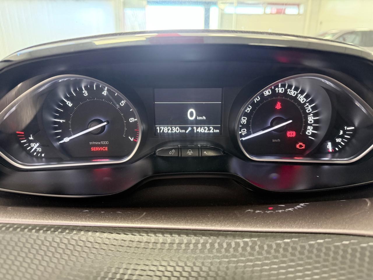 Peugeot 2008 PureTech 82 Allure