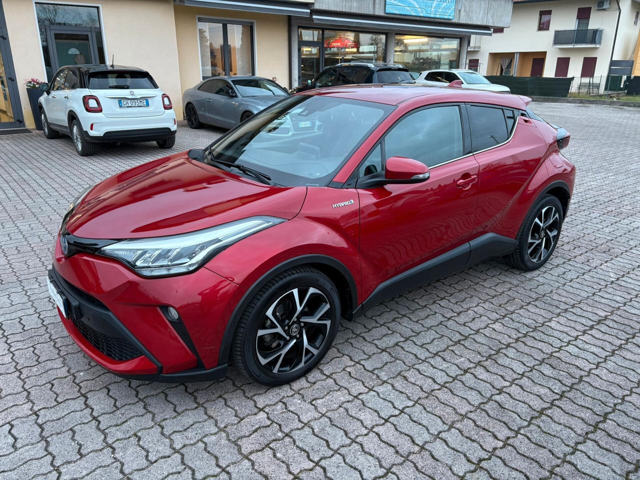 TOYOTA C-HR 1.8 IBRIDA TAGLIANDATA SI NEOPAT