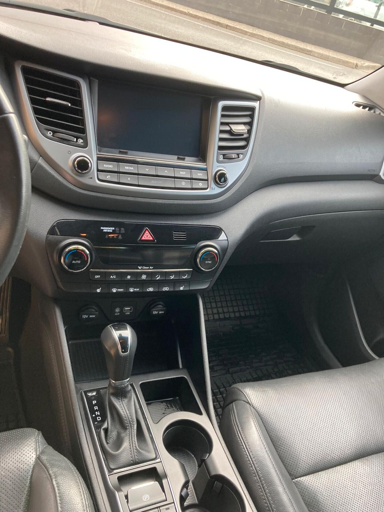 Hyundai tucson 1.7 141cv Full optonal 12/2016