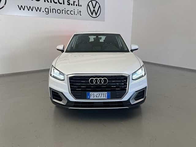 Audi Q2 30 TDI Business Design