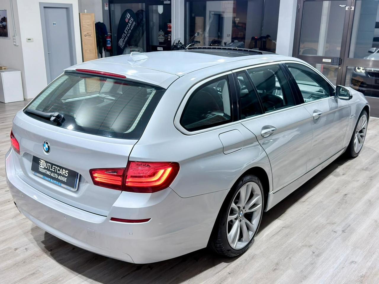 BMW 520d TOURING 190CV AUTO TETTO/PELLE