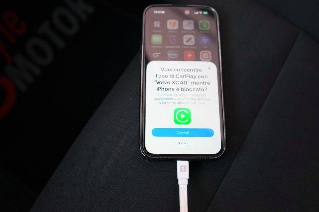 VOLVO XC40 B3 automatico Business MHEV Certificata