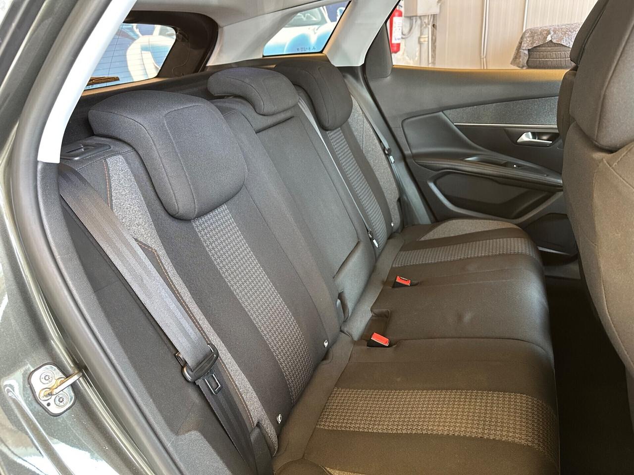 Peugeot 3008 Allure BlueHDi 120 Cv S&S