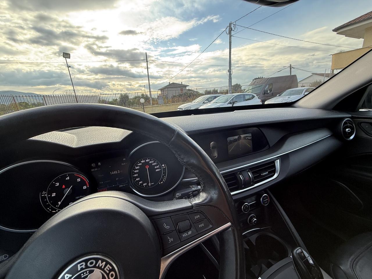 ALFAROMEO STELVIO AT8 Q4 EXECUTIVE NAVI PELLE