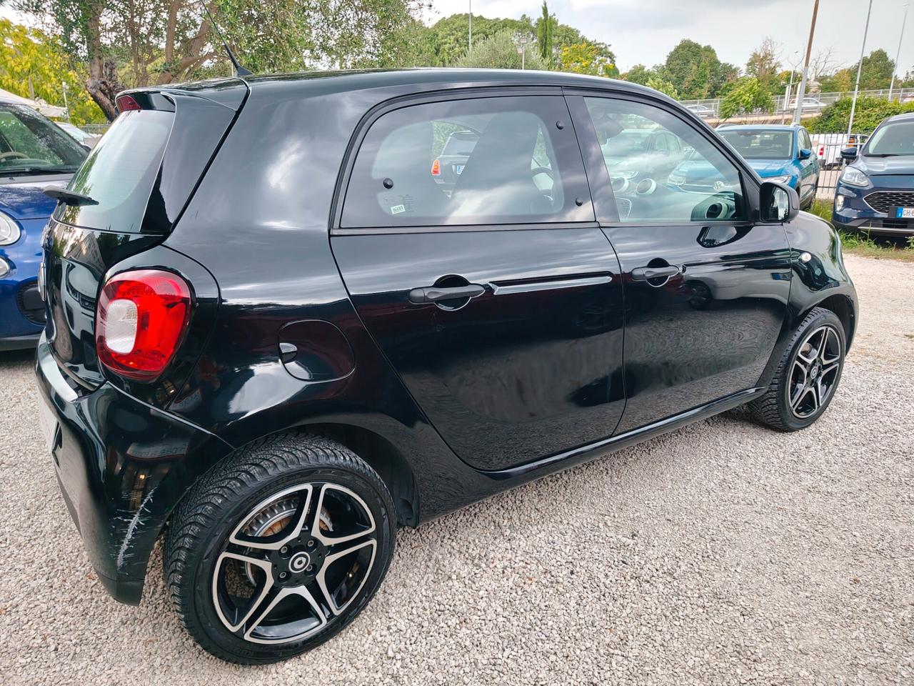 Smart ForFour 70 1.0 twinamic solo 71000km PREZZO REALE