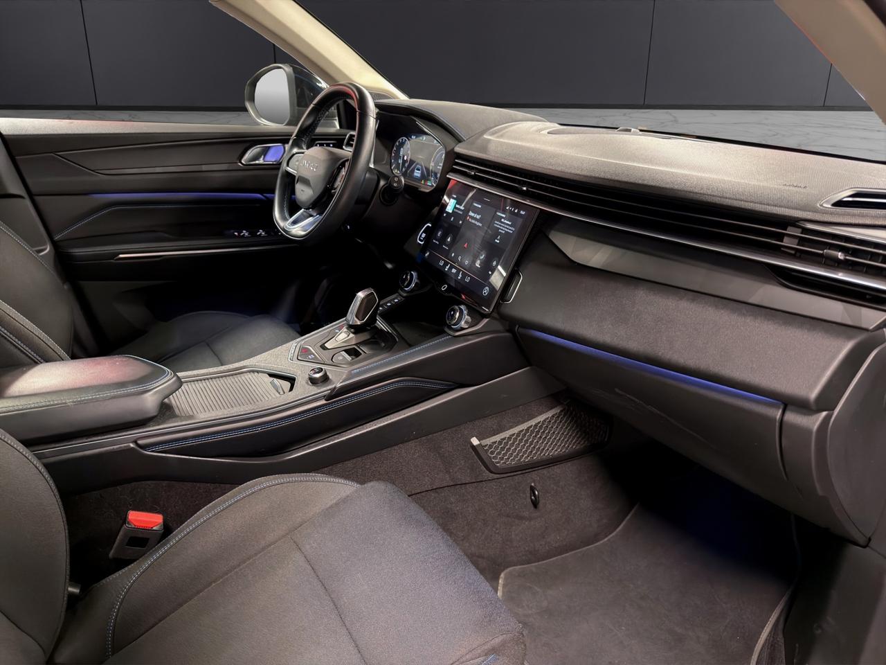 Lynk & Co 01 1.5 t hev auto