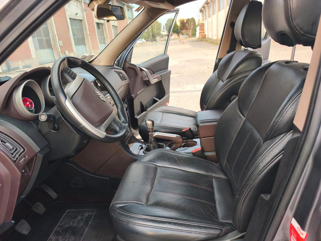 Mahindra XUV500 2015---2.2 Diesel 7 Posti