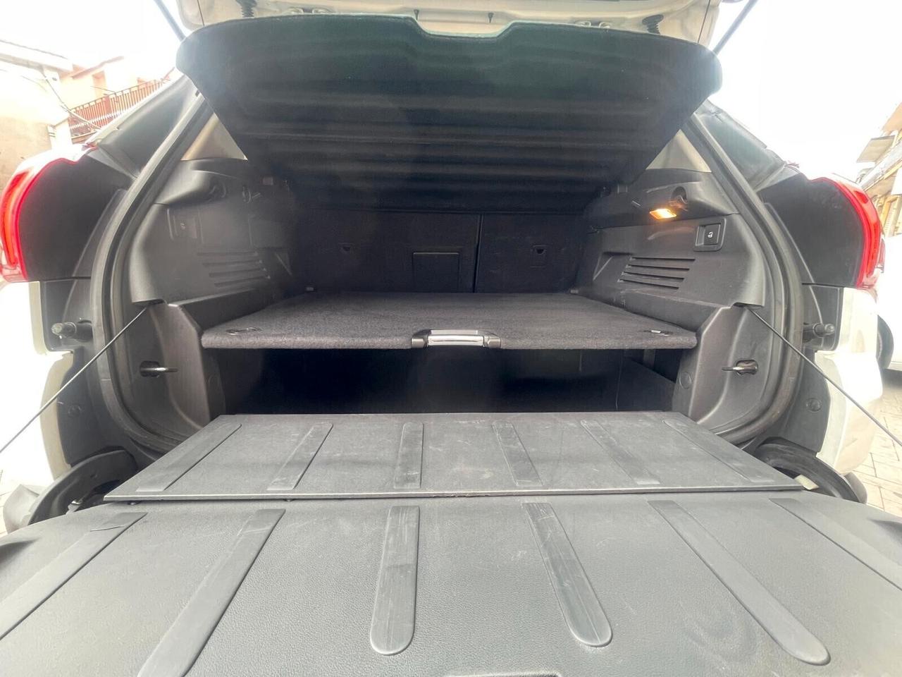 Peugeot 3008 1.6 HDi 115CV Business