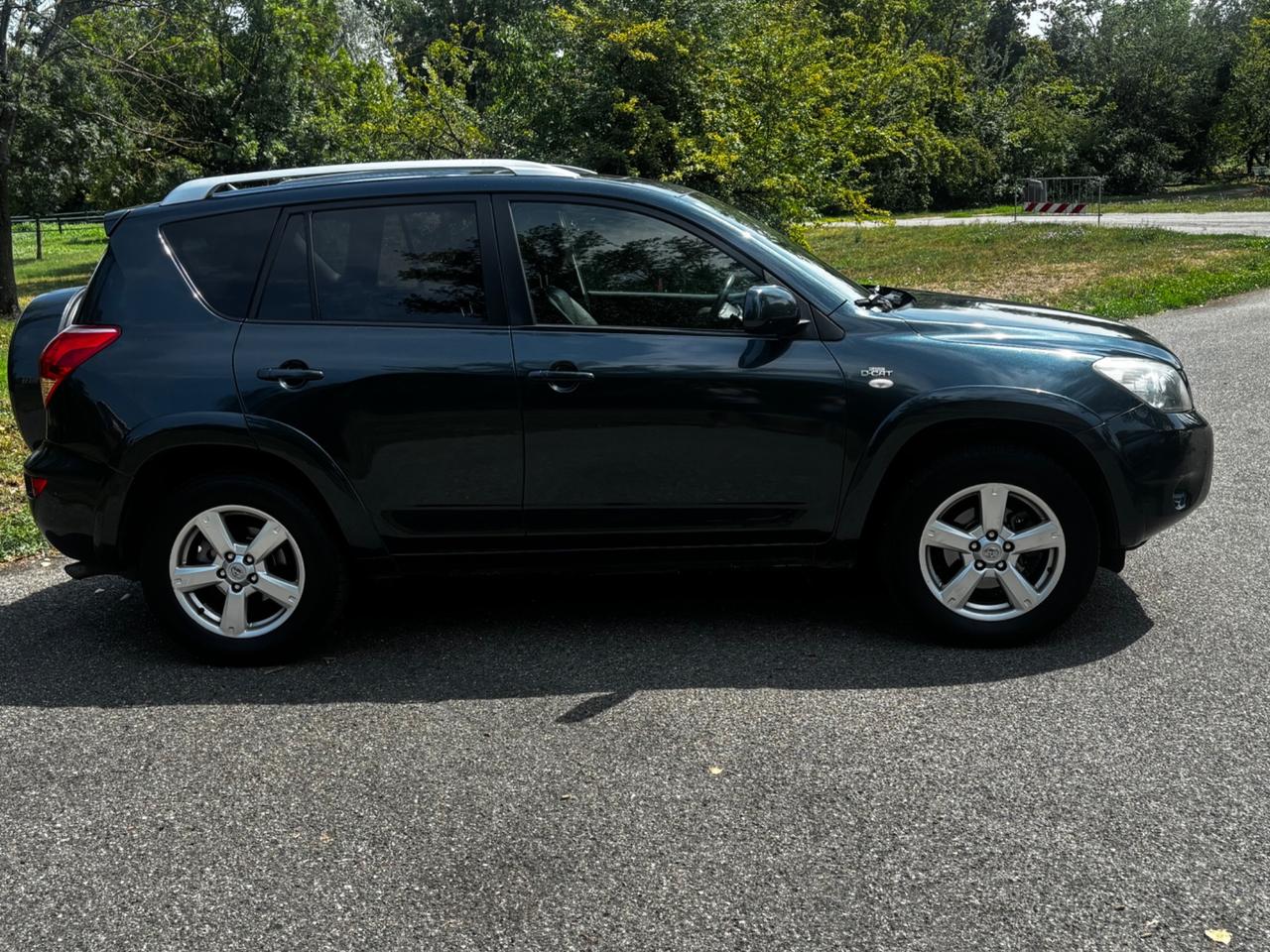 Toyota RAV 4 RAV4 2.2 D-4D 177 CV Luxury