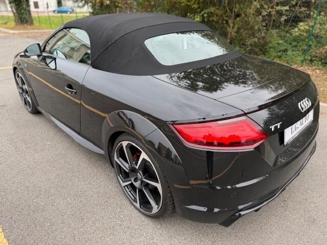 Audi TT Roadster 2.0 TFSI quattro S tronic S line