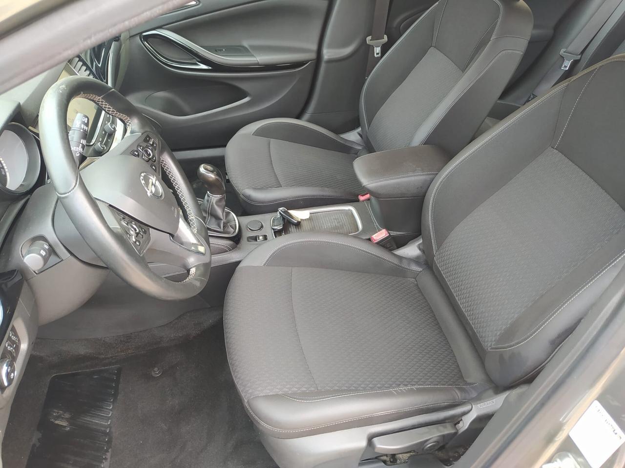 Opel Astra 1.6 CDTi 110CV Start&Stop Sports Tourer Innovation Neopatentati