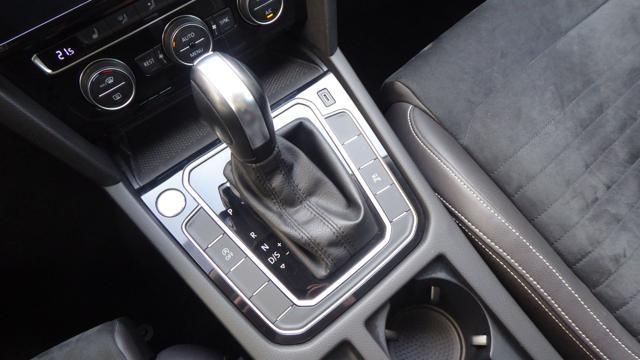 VOLKSWAGEN Passat Variant 2.0 TDI SCR 190 CV DSG Highline BMT