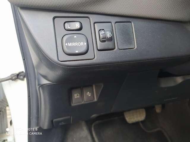 Toyota Yaris Yaris III 2015 5p 1.5h Active