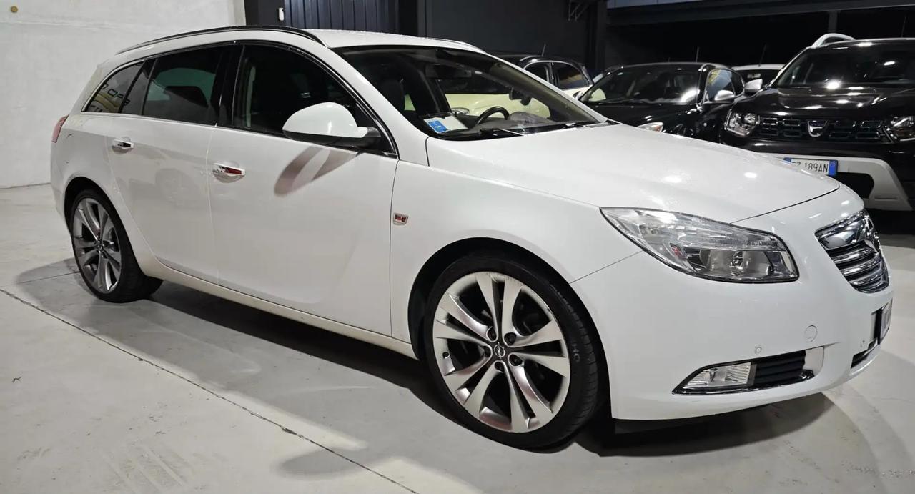 Opel Insignia Sports Tourer 2.0 t Cosmo 220cv auto