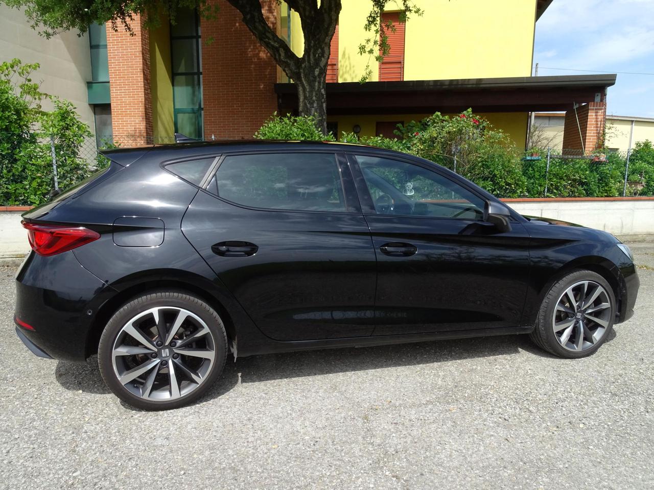 SEAT Leon 1.4 e-HYBRID 204 CV DSG FR PLUG IN *UNIPRO*