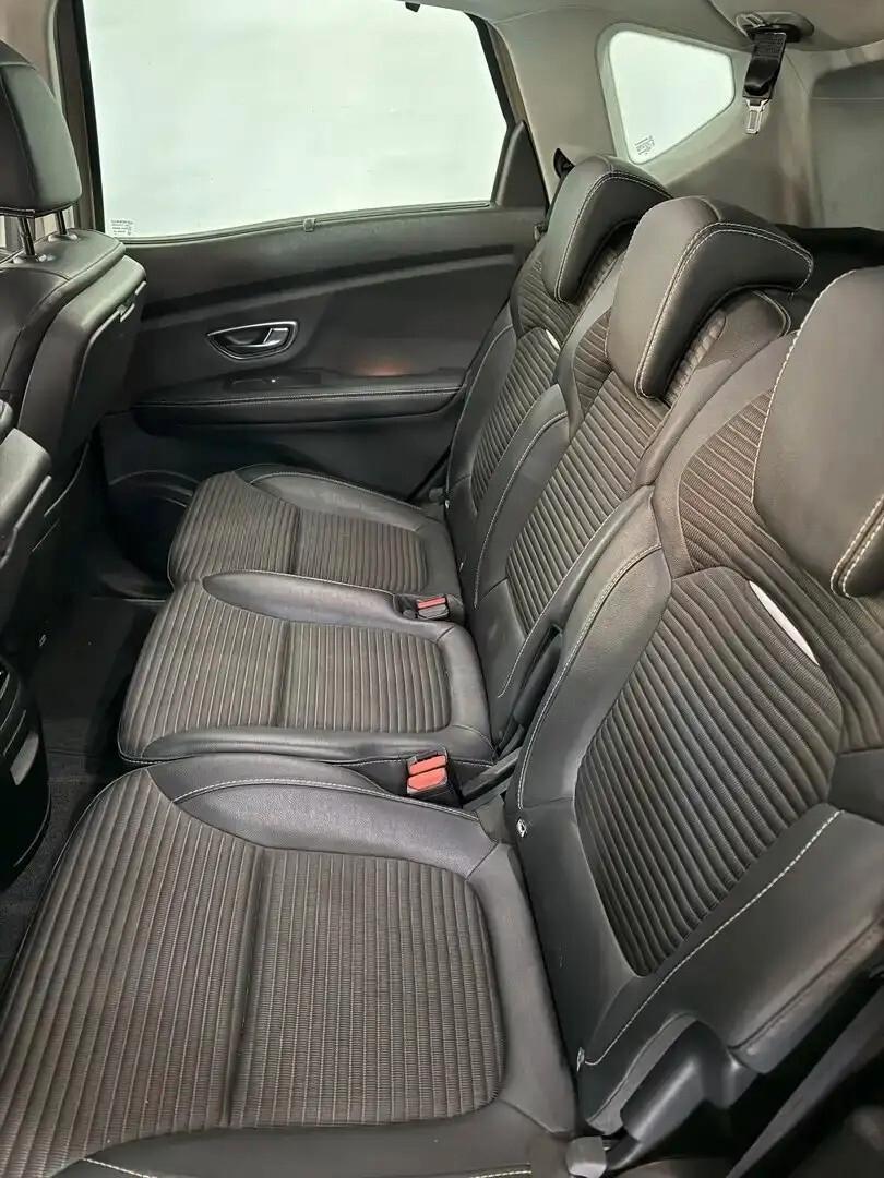 Renault Scénic dCi 8V 110 CV EDC Energy Intens