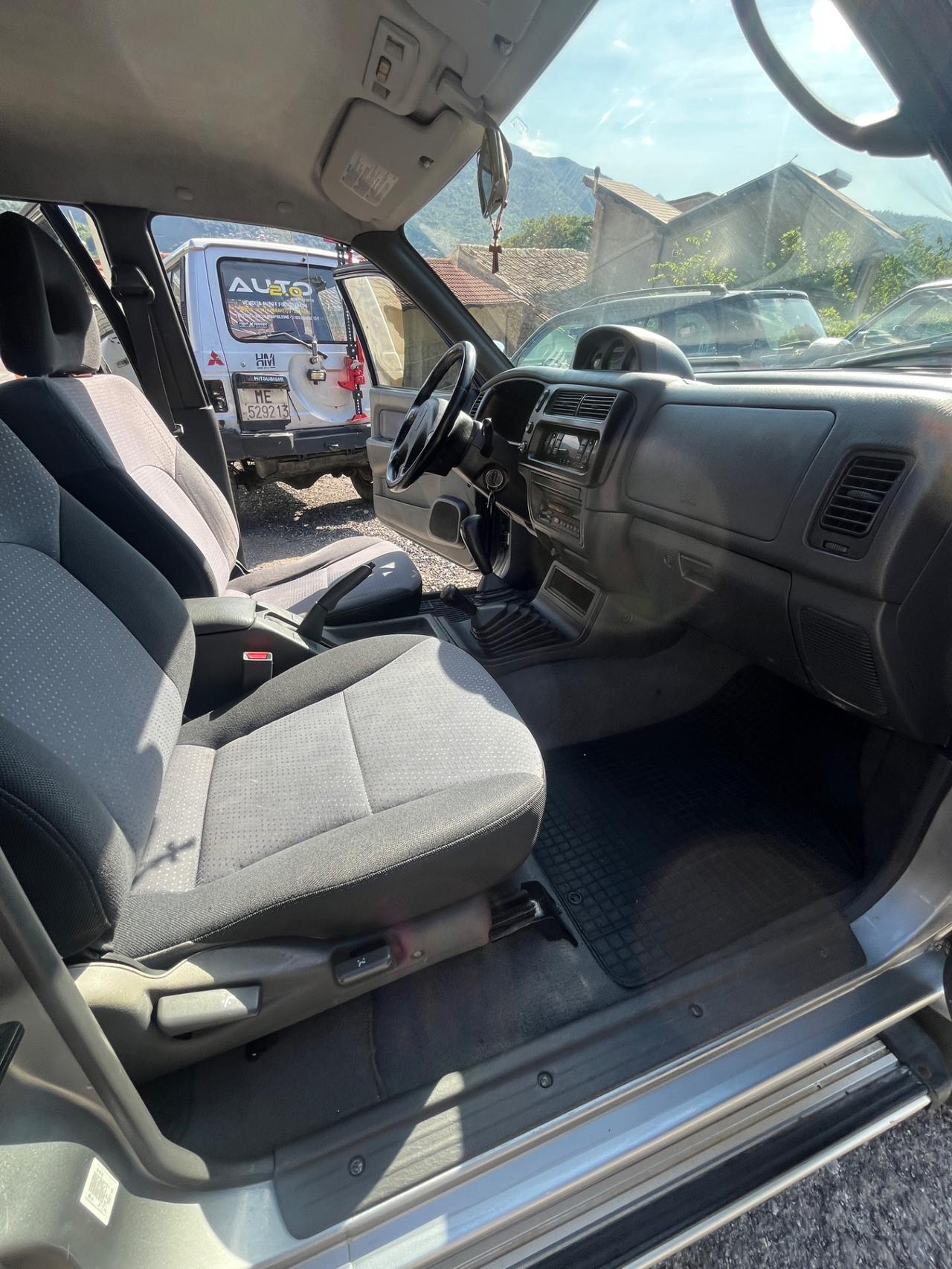 Mitsubishi L200 2.5 TDI 4WD Club Cab Pup. GLS Targ.