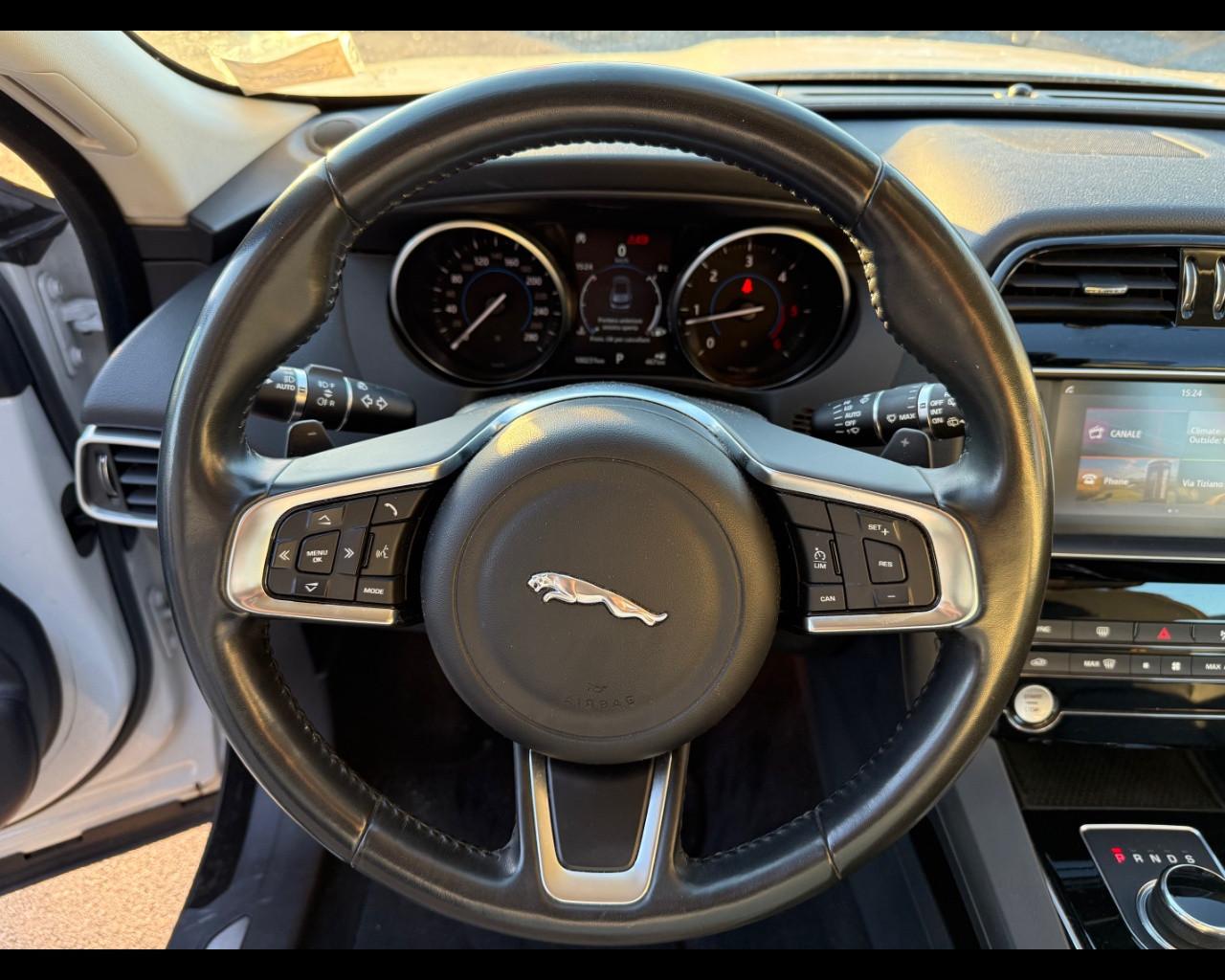 JAGUAR F-Pace (X761) - F-Pace 2.0 D 180 CV aut. Pure