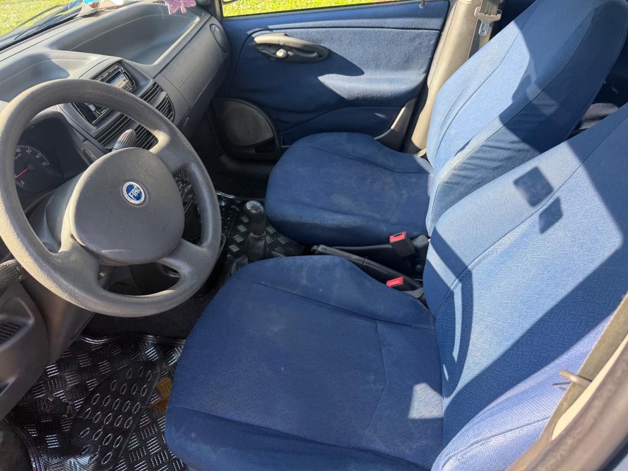 Fiat Punto 1.3 Multijet 2005 GANCIO TRAINO