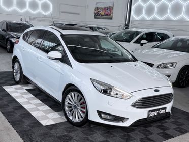 Ford Focus 1.0 EcoBoost 125CV PANORAMICO Titanium