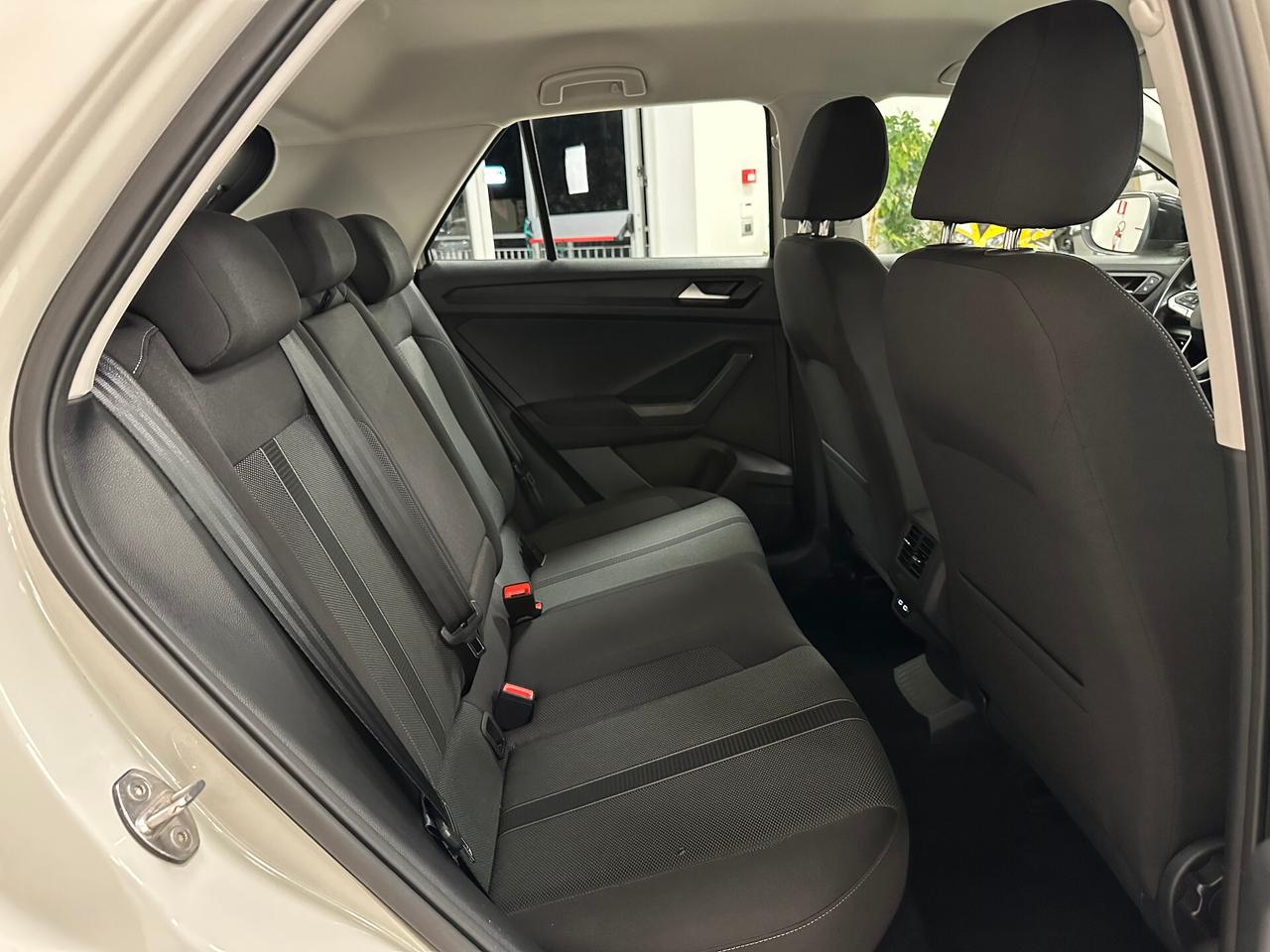 Volkswagen T-Roc 1.0 TSI 110 CV Life - 2023