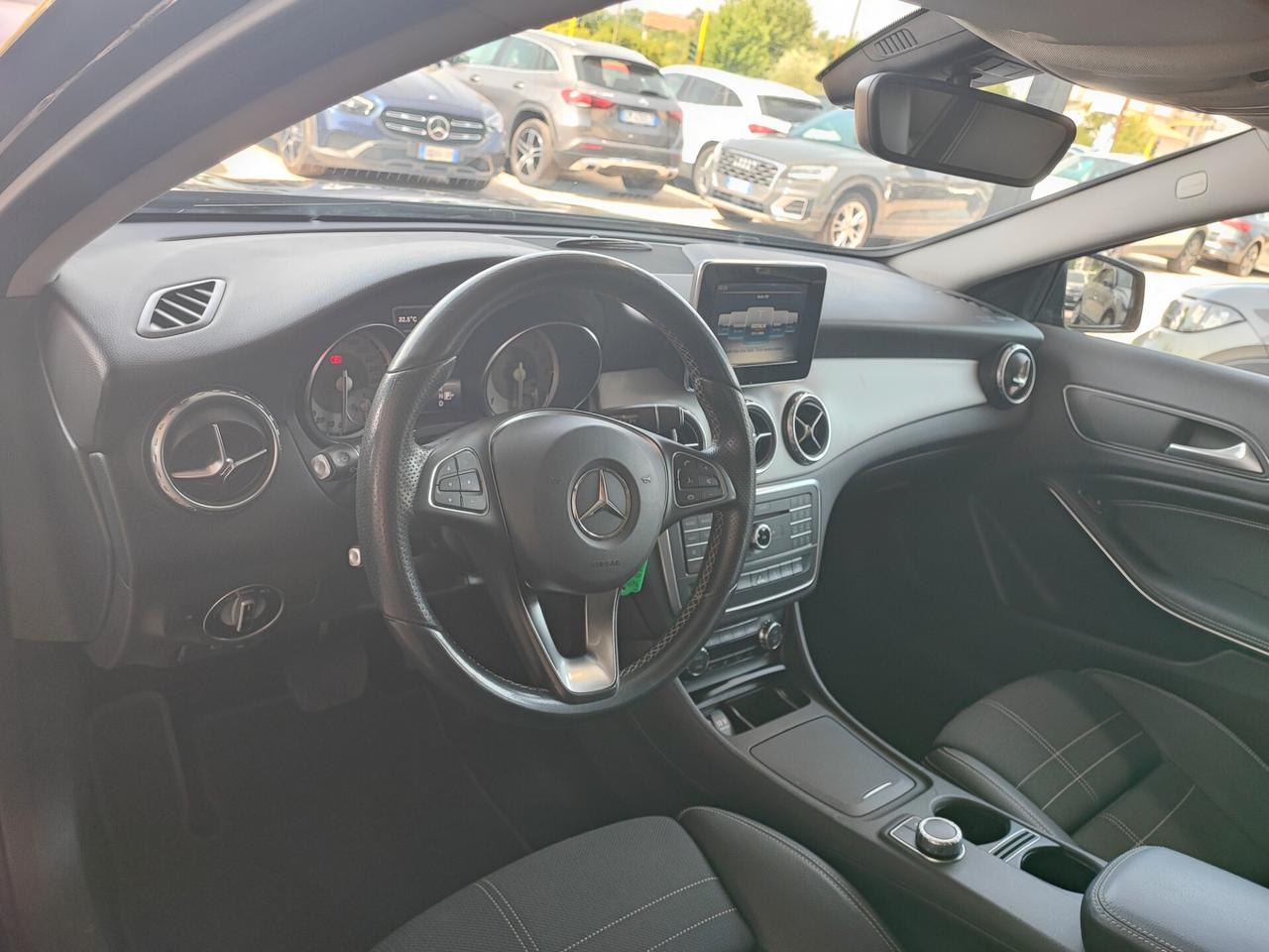 Mercedes-benz GLA 220 d Automatic 4Matic Premium