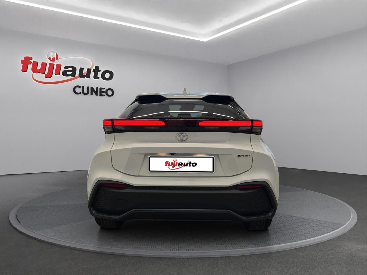 Toyota C-HR 2.0 phev Trend fwd e-cvt