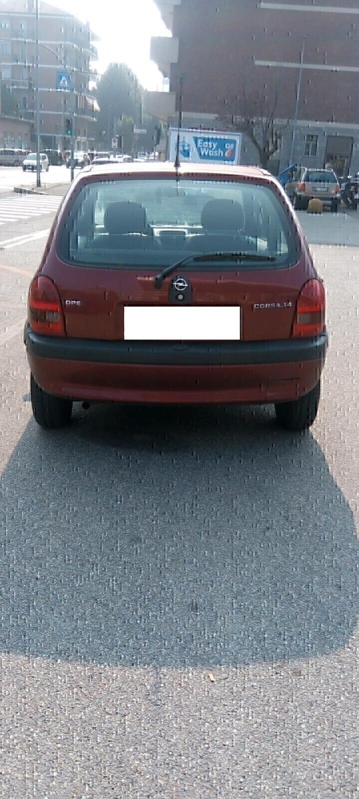 Opel Corsa - APERTI AD AGOSTO